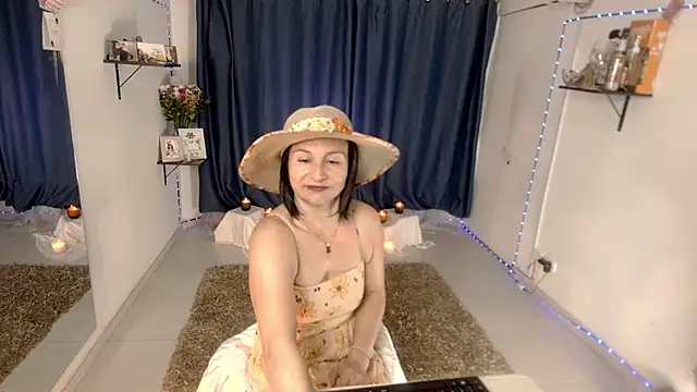 Snapshot of lollita_23_ chatting on June 2026 08:57:02 PM lollita 23 online show from June 2026 08:57:02 PM