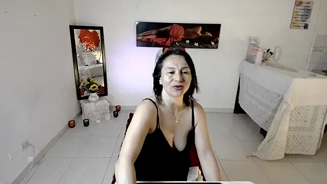 Snapshot of lollita_23_ chatting on June 2026 07:02:02 PM lollita 23 online show from June 2026 07:02:02 PM