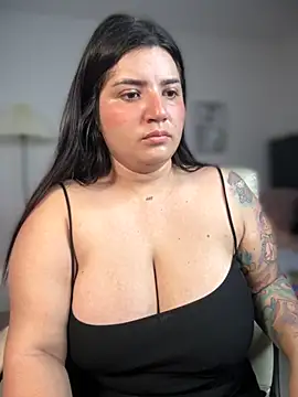 horny roomiess online show from November 2025 07:03:02 PM