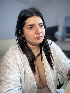 Snapshot of horny_roomiess chatting on October 2025 01:28:02 AM horny roomiess online show from October 2025 01:28:02 AM