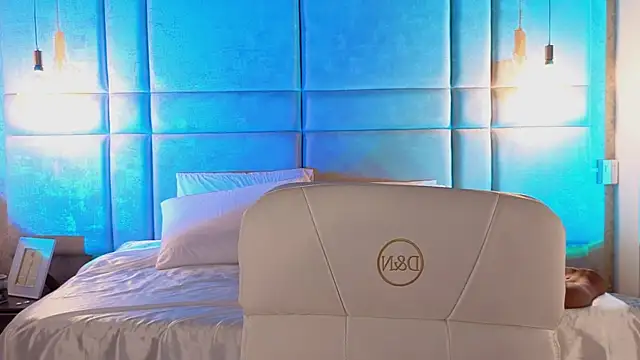 Victoria-Harper online show from October 2025 11:42:01 AM