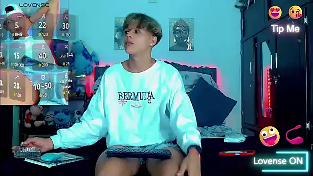 Snapshot of Liamscott_ chatting on November 2025 07:51:01 PM Liamscott online show from November 2025 07:51:01 PM