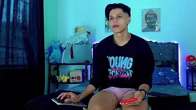 Liamscott  online show from March 2026 07:10:02 PM