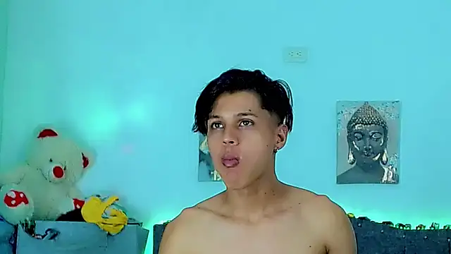 Liamscott  online show from February 2026 10:21:02 PM