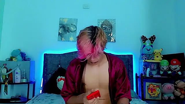 Liamscott  online show from December 2025 11:29:02 PM