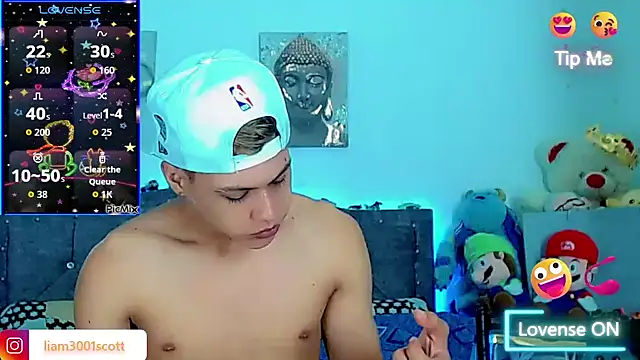 Snapshot of Liamscott_ chatting on November 2025 08:31:02 PM Liamscott online show from November 2025 08:31:02 PM