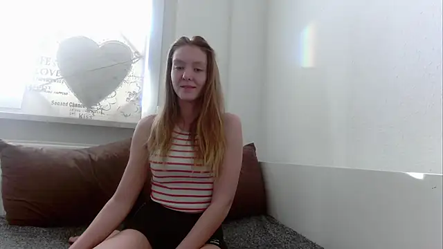 LachenderTeufel online show from January 2025 09:01:01 AM