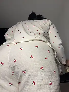 JulianaCastillo online show from April 2026 09:22:01 AM