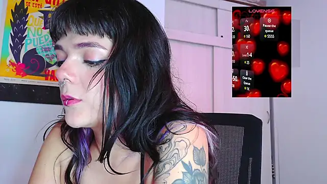 Snapshot of purple_em69 chatting on March 2025 10:22:02 PM purple em69 online show from March 2025 10:22:02 PM