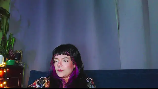 Snapshot of purple_em69 chatting on June 2026 04:51:01 AM purple em69 online show from June 2026 04:51:01 AM