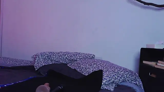 Snapshot of purple_em69 chatting on September 2025 05:31:01 AM purple em69 online show from September 2025 05:31:01 AM