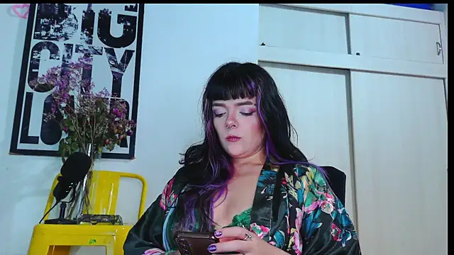 purple em69 online show from April 2026 06:31:01 AM