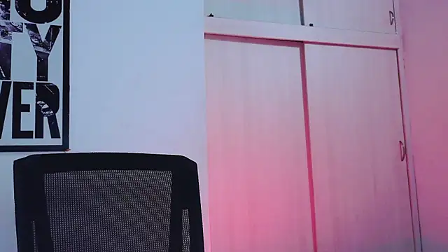 Snapshot of purple_em69 chatting on October 2025 08:22:01 AM purple em69 online show from October 2025 08:22:01 AM