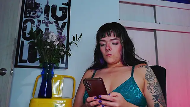 purple em69 online show from January 2026 01:23:01 AM