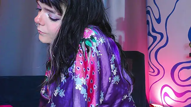 Snapshot of purple_em69 chatting on October 2025 04:27:01 AM purple em69 online show from October 2025 04:27:01 AM