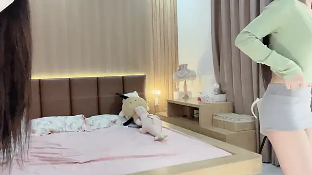 Jennie Spa online show from December 2024 03:34:02 PM