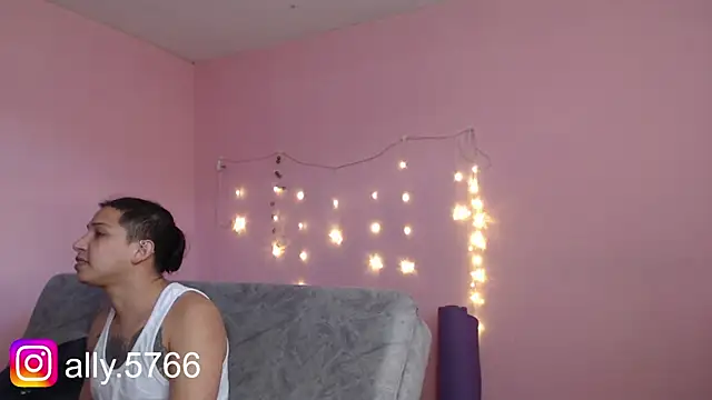 CoreAlejito online show from November 2025 07:57:01 PM