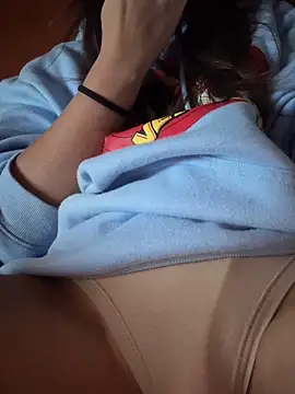 Snapshot of rossana99_ chatting on October 2025 03:57:02 PM rossana99 online show from October 2025 03:57:02 PM