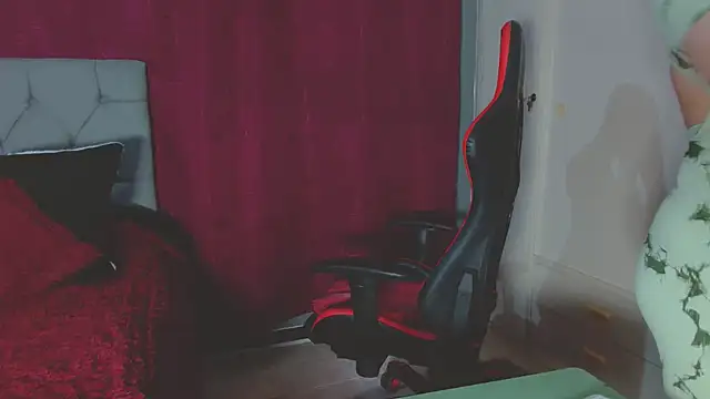 Noamartin  online show from October 2025 11:03:02 PM