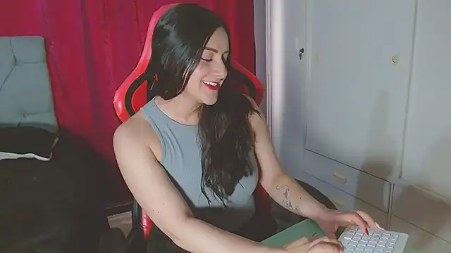 Noamartin  online show from February 2026 10:52:02 PM