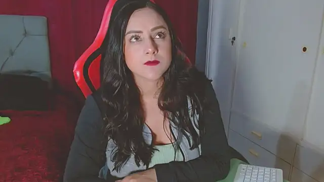 Noamartin  online show from January 2026 10:24:02 PM