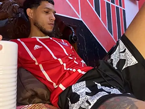 tanned boy online show from April 2026 03:29:01 PM