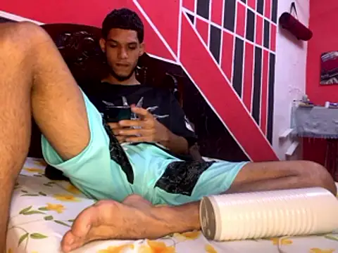 Snapshot of tanned_boy chatting on May 2026 09:56:02 AM tanned boy online show from May 2026 09:56:02 AM