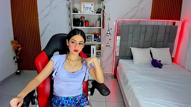 HannaSexyy online show from November 2025 01:43:02 AM