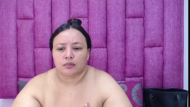 CrushOnMe  online show from January 2026 01:04:02 PM