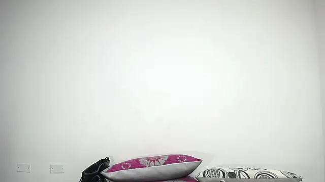 CrushOnMe  online show from May 2026 01:58:02 AM