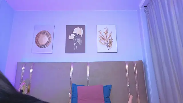 sarah cruzz  online show from December 2025 01:16:02 AM