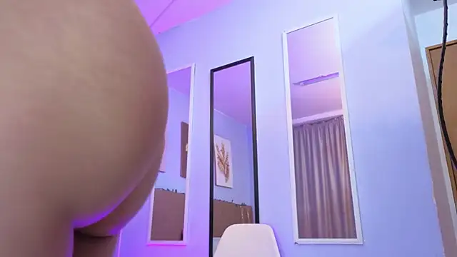 sarah cruzz  online show from February 2026 09:12:01 PM