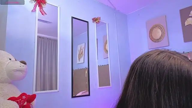 sarah cruzz  online show from February 2026 01:54:01 PM