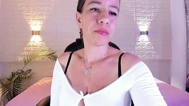 millie brown21 online show from April 2026 08:20:01 PM