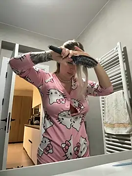 Megan Ros online show from November 2025 05:00:02 AM