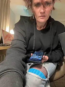 Snapshot of renegade_vyxxen chatting on March 2025 05:54:01 AM renegade vyxxen online show from March 2025 05:54:01 AM