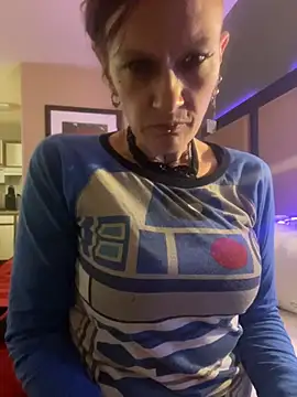 Snapshot of renegade_vyxxen chatting on February 2025 07:18:01 AM renegade vyxxen online show from February 2025 07:18:01 AM