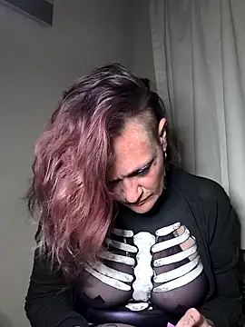 renegade vyxxen online show from March 2026 08:40:01 AM