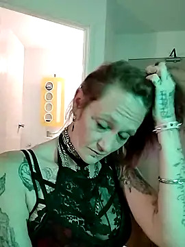 Snapshot of renegade_vyxxen chatting on March 2025 06:41:01 AM renegade vyxxen online show from March 2025 06:41:01 AM