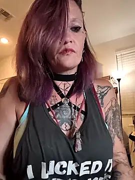 renegade vyxxen online show from March 2026 09:06:01 AM