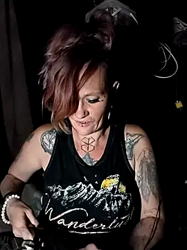 renegade vyxxen online show from April 2026 06:20:01 AM