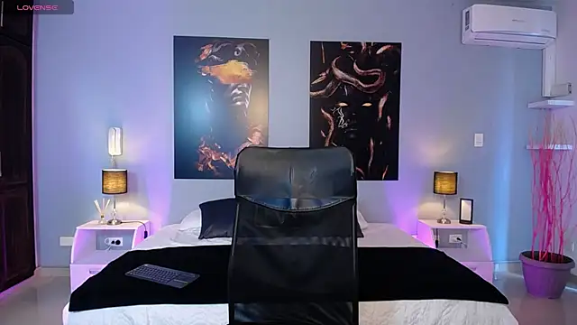 Snapshot of JasmineCampbell_ chatting on October 2025 08:30:01 PM JasmineCampbell online show from October 2025 08:30:01 PM