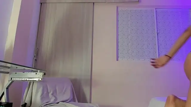 Mari Mendoza online show from April 2026 10:55:01 PM