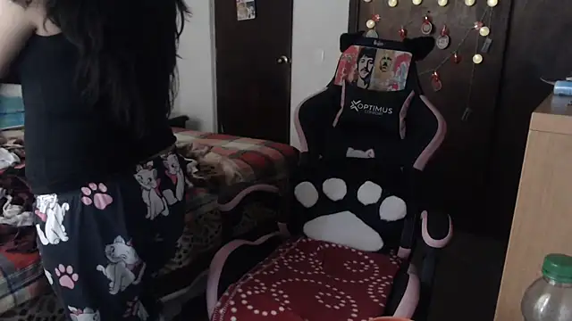 LucifernandaSw online show from April 2026 02:36:02 PM