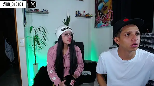 Snapshot of HillAndJack333 chatting on September 2025 01:23:01 AM HillAndJack333 online show from September 2025 01:23:01 AM
