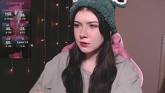 Snapshot of CutieTori chatting on January 2025 11:38:02 AM CutieTori online show from January 2025 11:38:02 AM