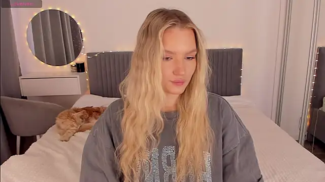 CassieRayss online show from March 2026 10:42:01 AM