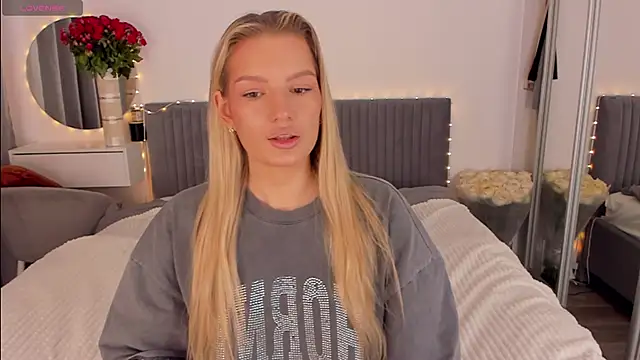 CassieRayss online show from March 2026 11:30:02 AM