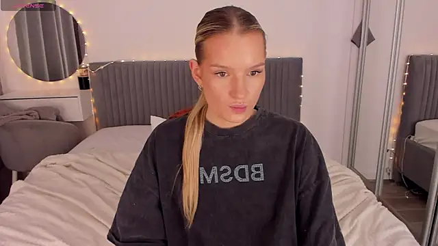 CassieRayss online show from May 2026 10:30:01 AM