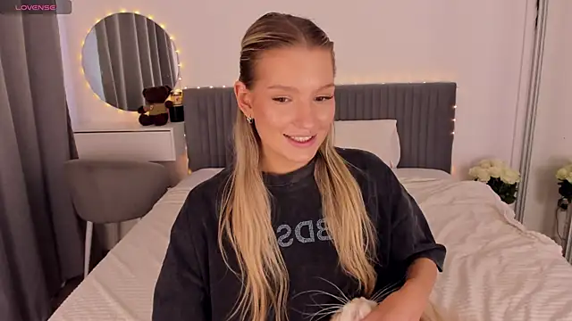 CassieRayss online show from May 2026 11:53:02 AM